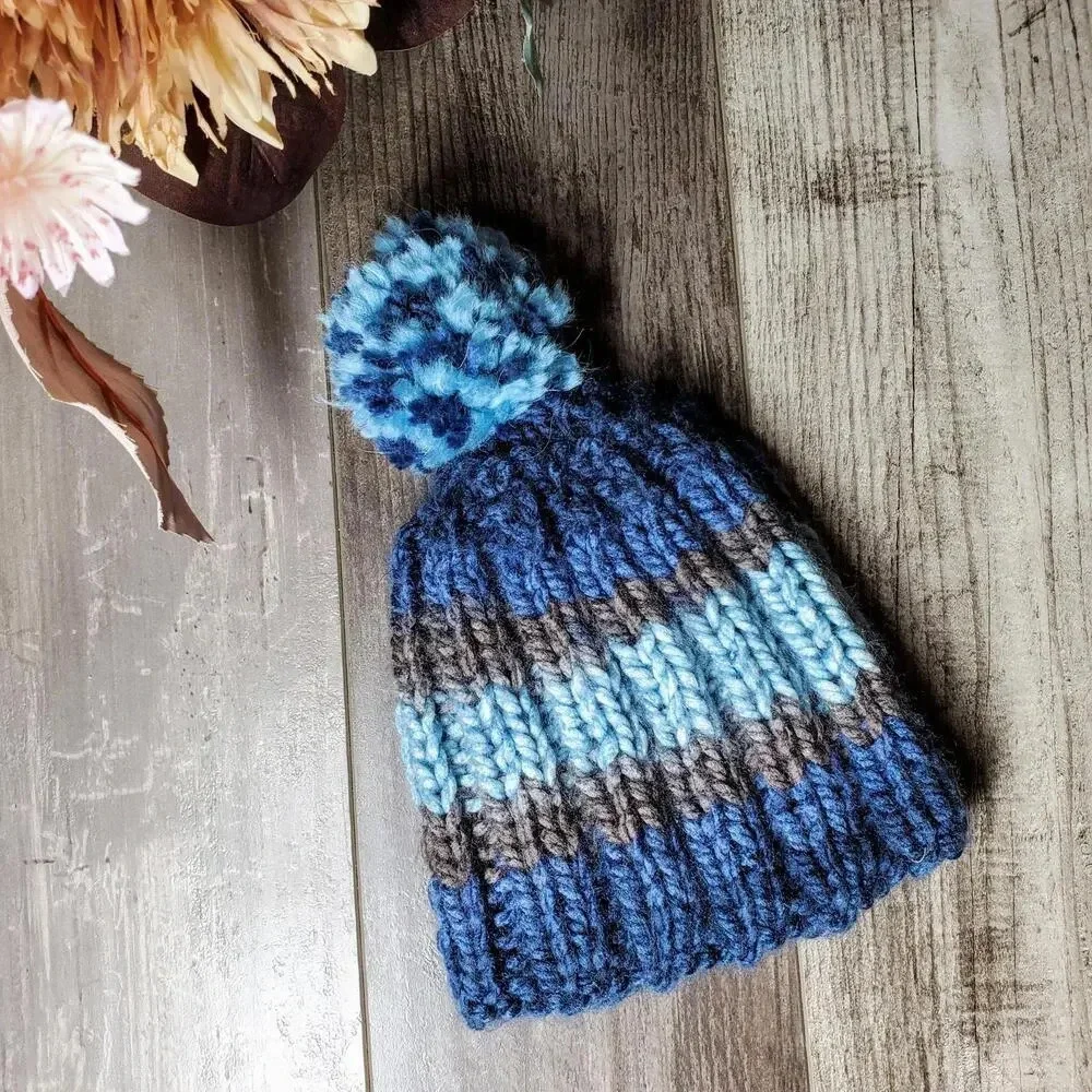 Handmade Crocheted Knit Striped Baby Pom Pom Beanie Hat Winter NWOT 0-12m Blue